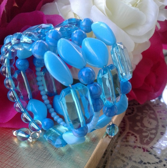 🆕Handmade Bracelet & Earring Set🆕 - Picture 5 of 5